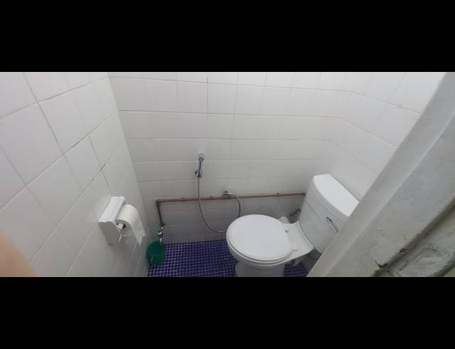 1.5 BEDROOM FLAT FOR SALE IN OVERPORT